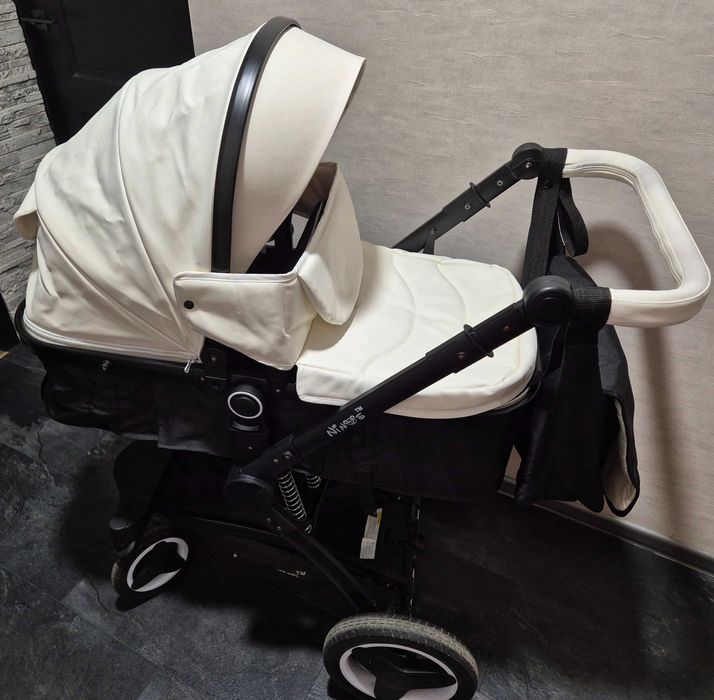 Прогулянкова коляска