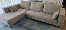 Sofá com chaise longue