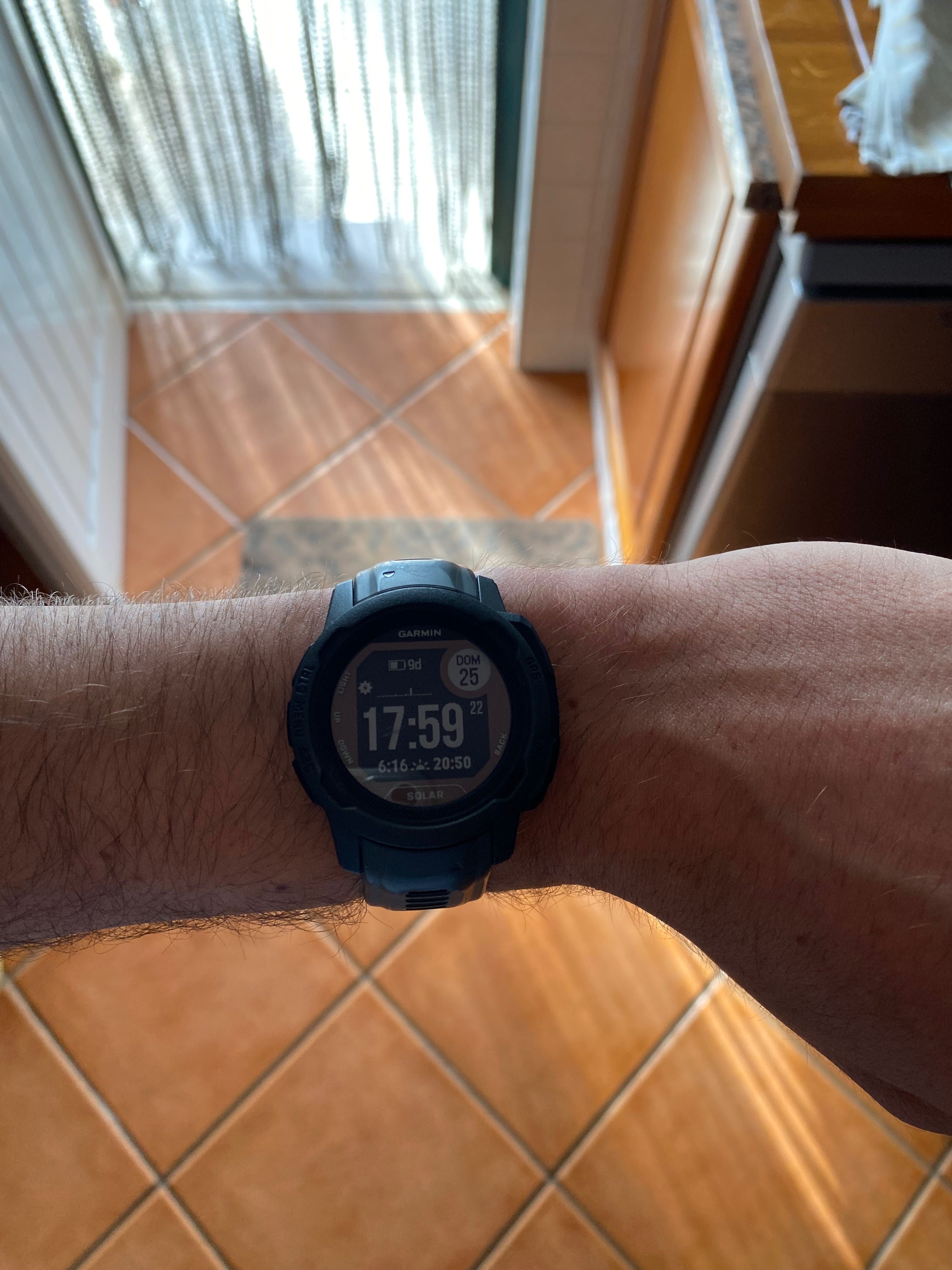 GARMIN Instinct 2s Solar