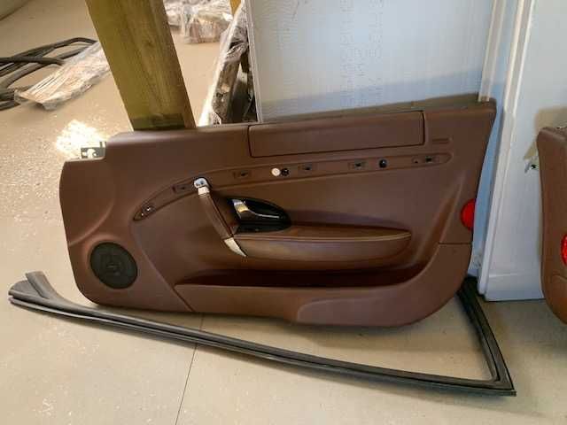 Maserati Granturismo Boczek Drzwi