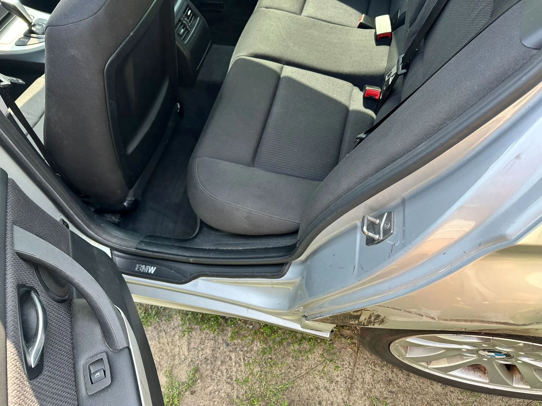 BMW Seria 3 Czujniki iDrive automatyczne swiatła tempomat
