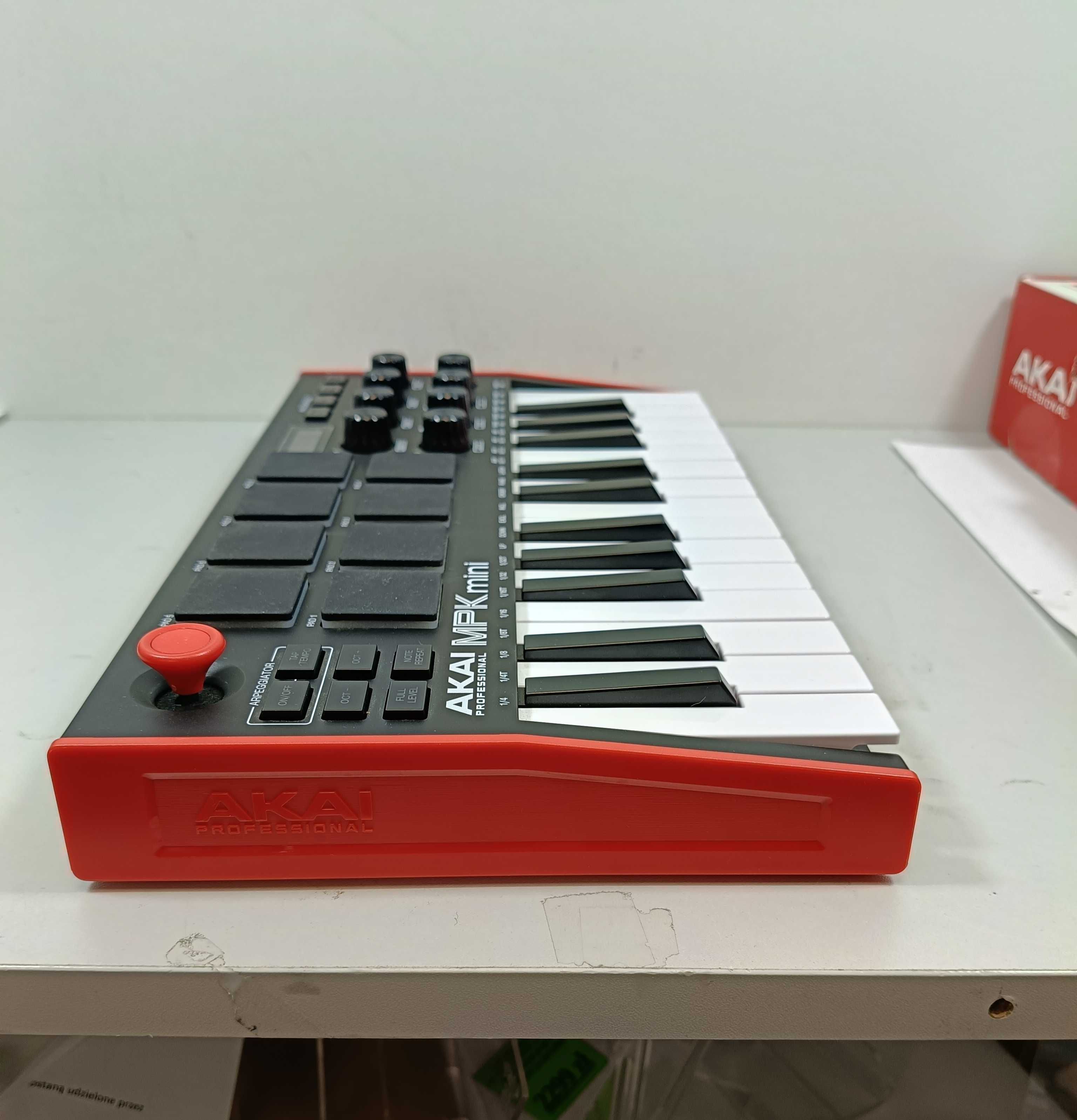 Klawiatura sterująca AKAI MPK Mini MK3