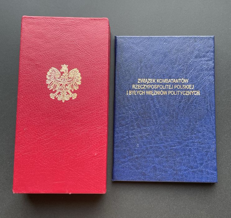 Medal Za Zasługi dla Związku Kombatantów RP z legitymacją i miniaturką
