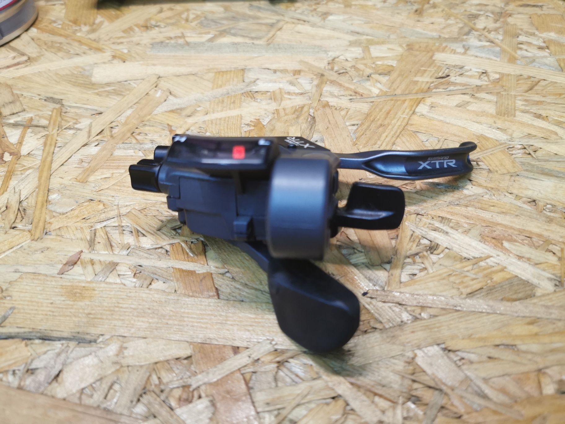 Prawa klamkomanetka Shimano XTR ST-M951 8s