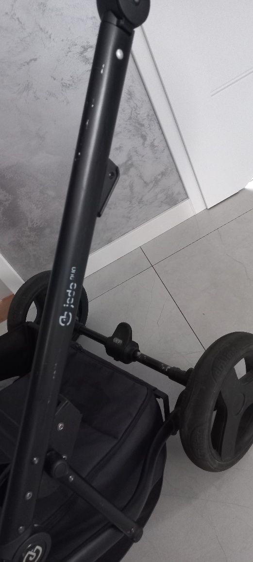 Wózek 2w1 bliźniaczy, Rok po roku Jedo Duo