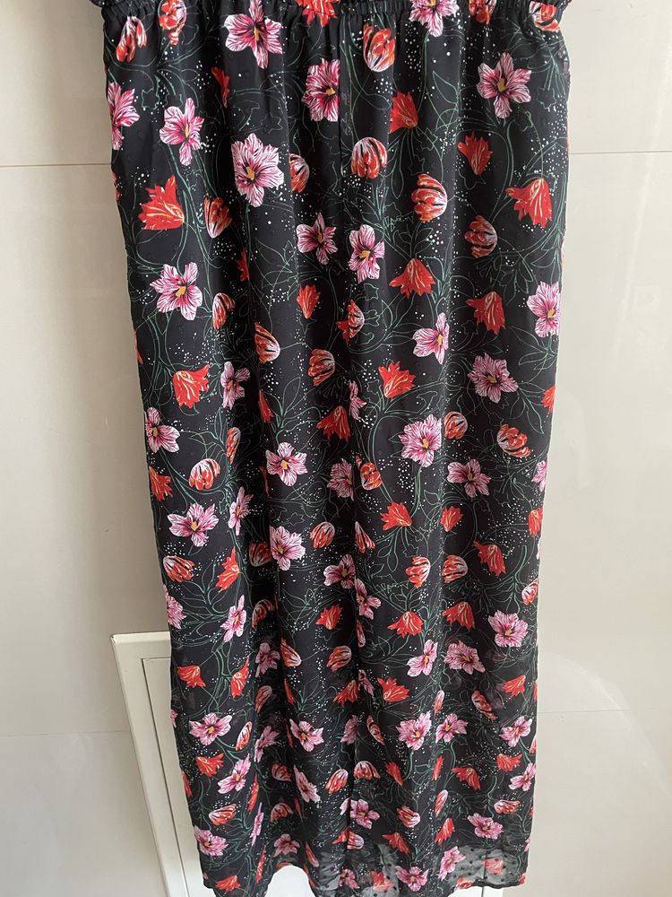 Vestido de alças florido