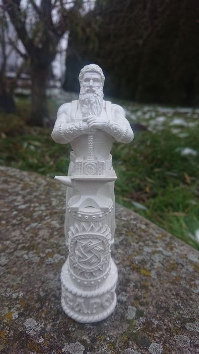 Swaróg statuetka figurka