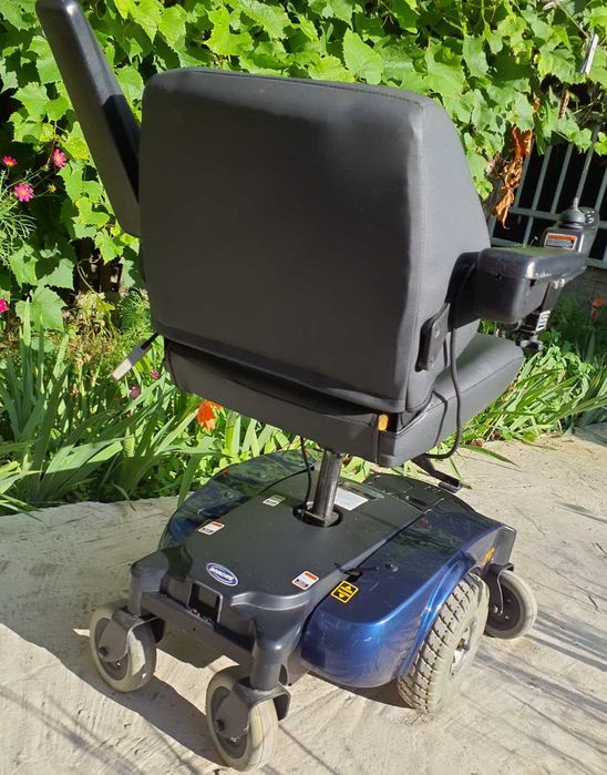 INVACARE PRONTO M61 : Kоляска инвалидная с подъемником