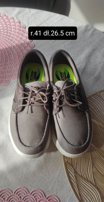 Mokasyny firmy Skechers rozmiar 41