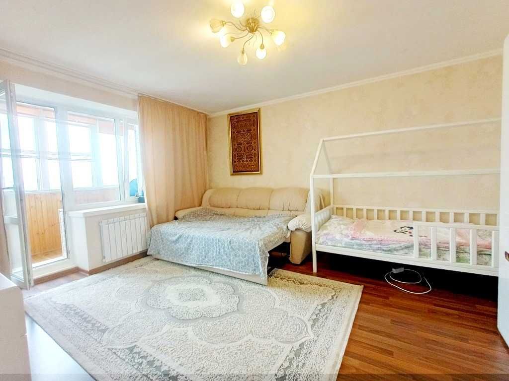 Продам 3к 71м Березняки Дніпровська набер 13 Цегляний Видовий Будинок