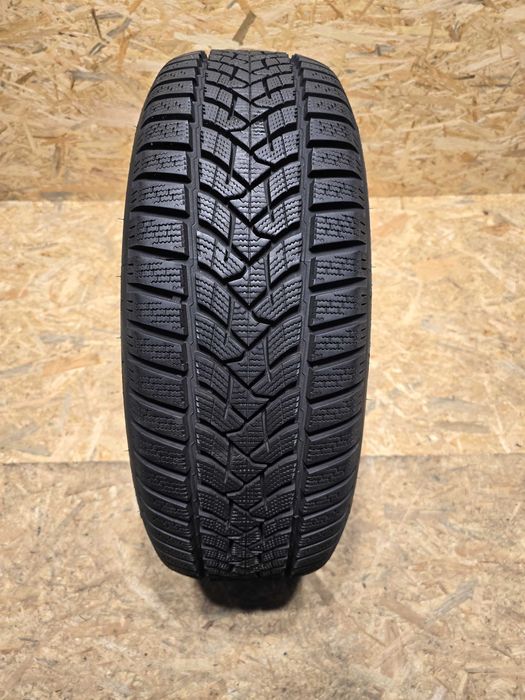 Opona pojedyńcza 215/60/16 Dunlop Winter Sport 5