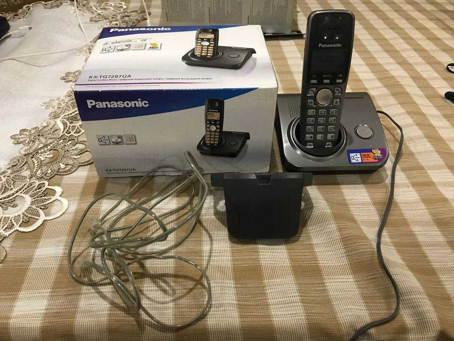 Телефон Panasonic KX-TG7207UA