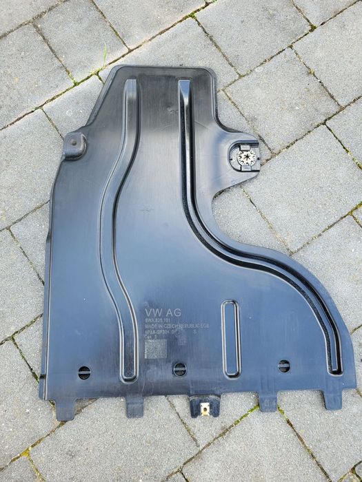 AUDI SEAT SKODA VW T-ROC PŁYTA OSŁONA PODWOZIA 5WA825101