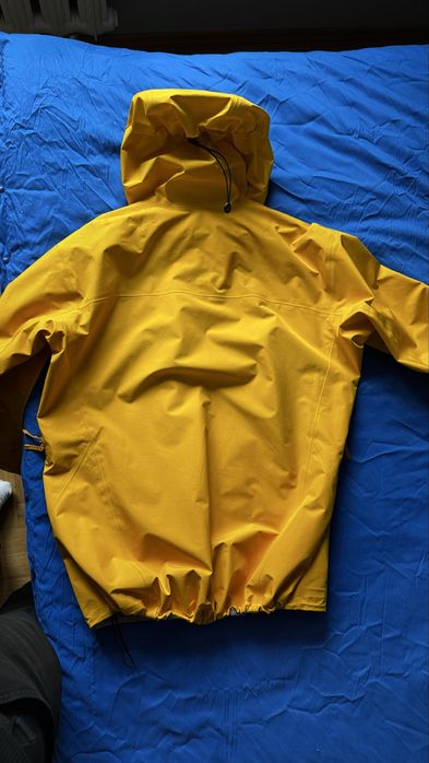 Kurtka Hardshell Arc’teryx (The north face, columbia)