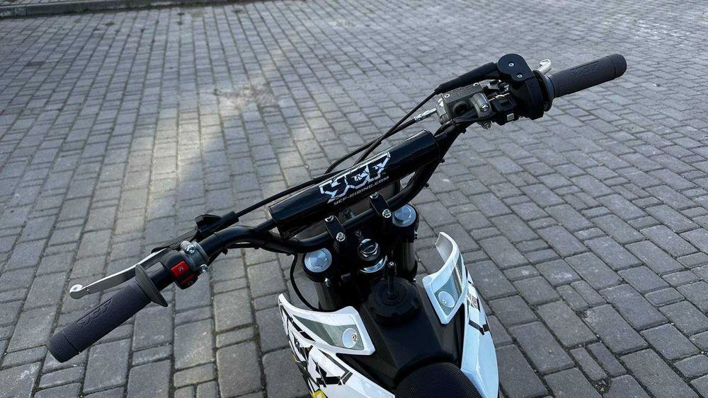 Пітбайк YCF Pilot 125E