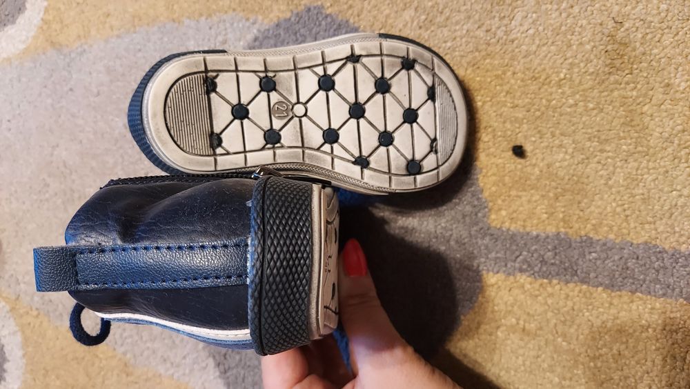 Trzewik, buty chłopięce jesienne Kornecki r. 21 skóra