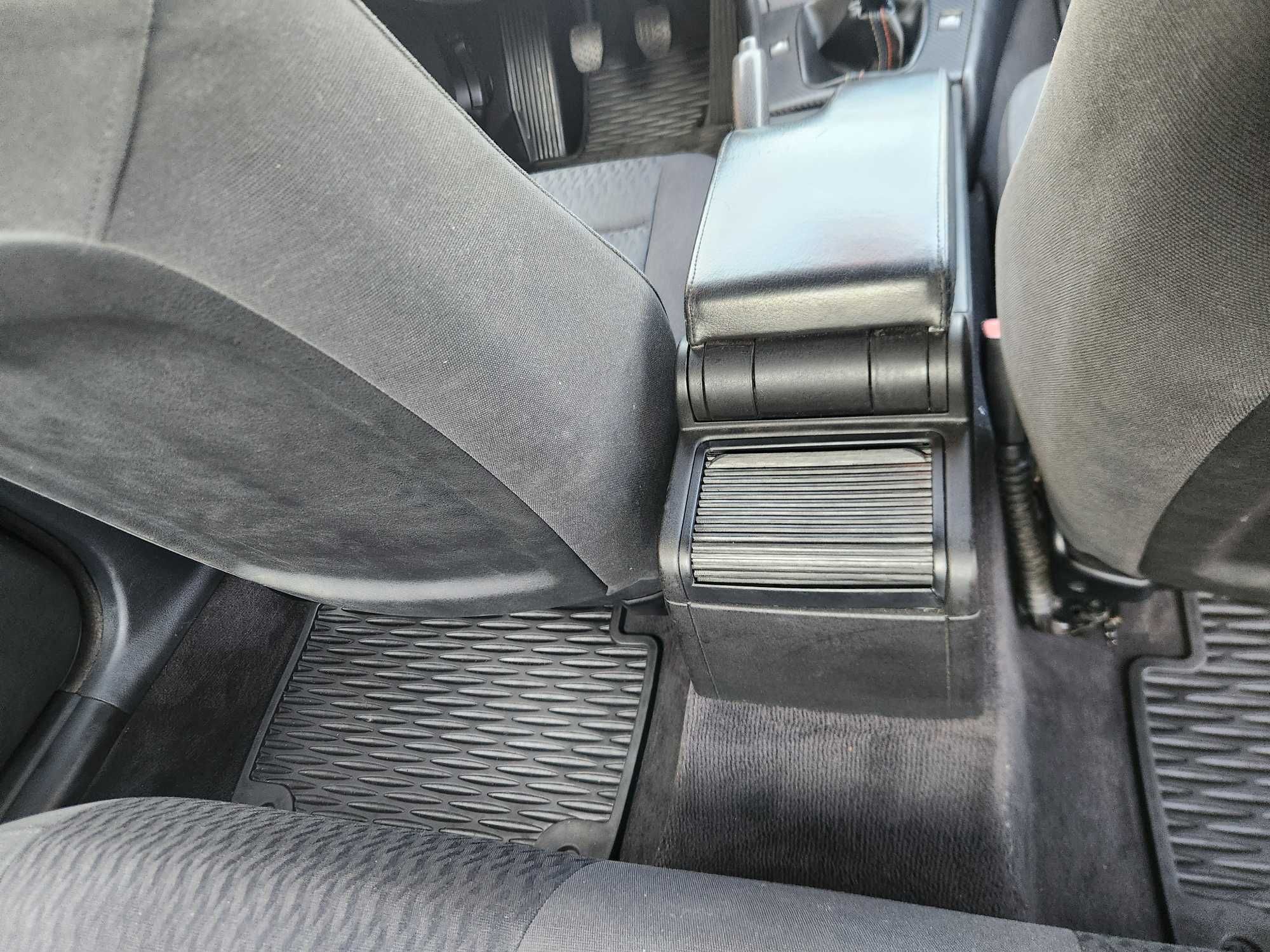 Авто BMW 3 E46 1.9л Газ/бензин