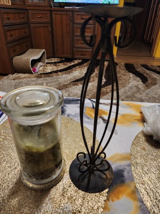 Zestaw używany: świeca w szkle i świecznik