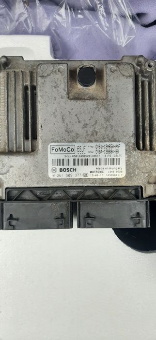 Модуль двигателя ECU Форд фокус  фиеста мондео транзит  1.0 экобут