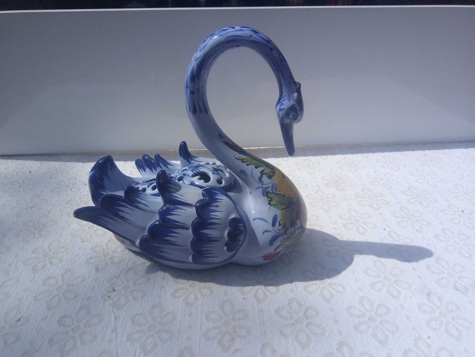 Cisne louça floreira