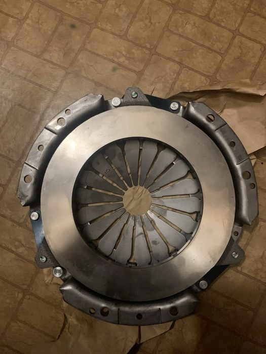 Запчасти сцепления Chevrolet Niva