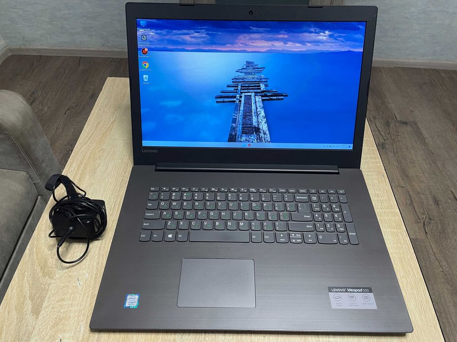 Lenovo ideapad 330-17ikb,4/8 Ядер i5-8250u,RAM 12GB,SSD 256GB,17.3 США