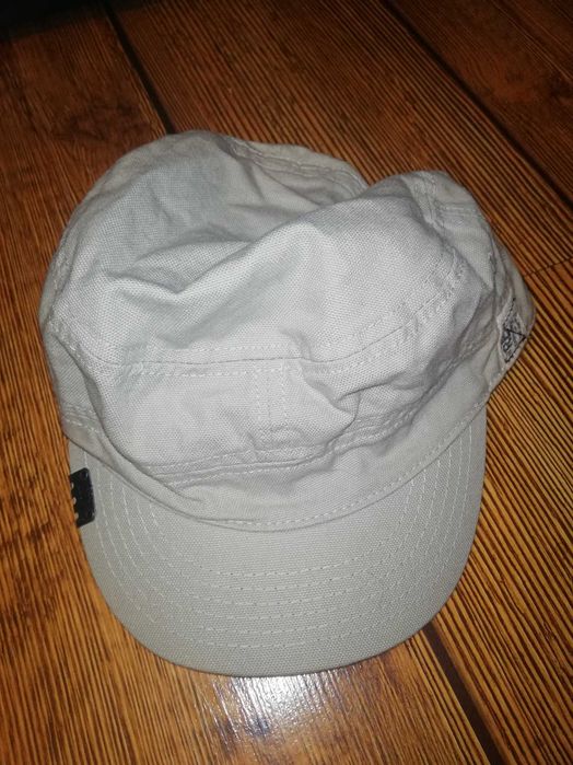 Czapka Reserved r. M