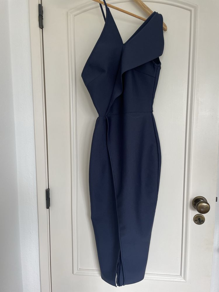 Vestidos/ macacões de festa