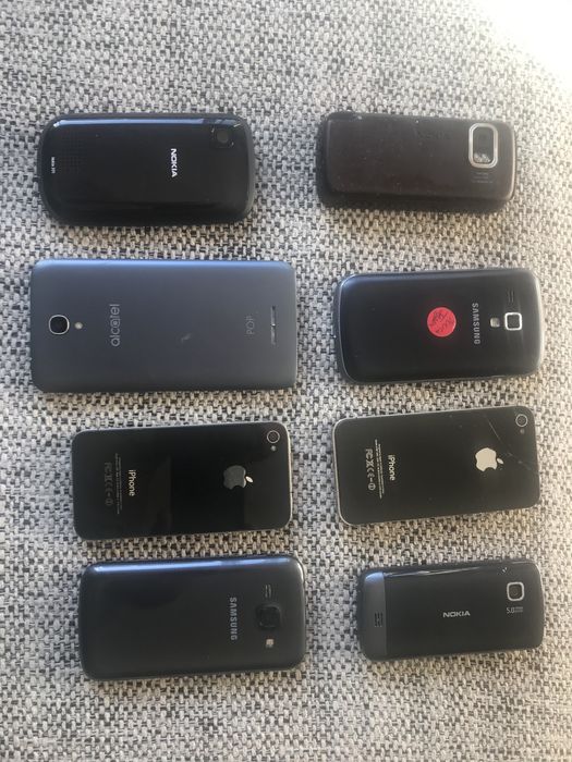 Telemóveis diversos
