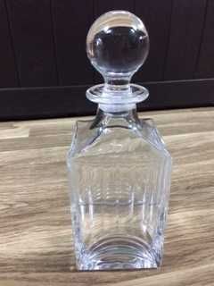 Conjunto de Garrafa e Frasco de Cristal