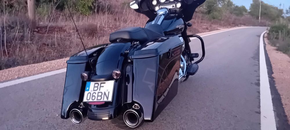 Harley  davidson street glide