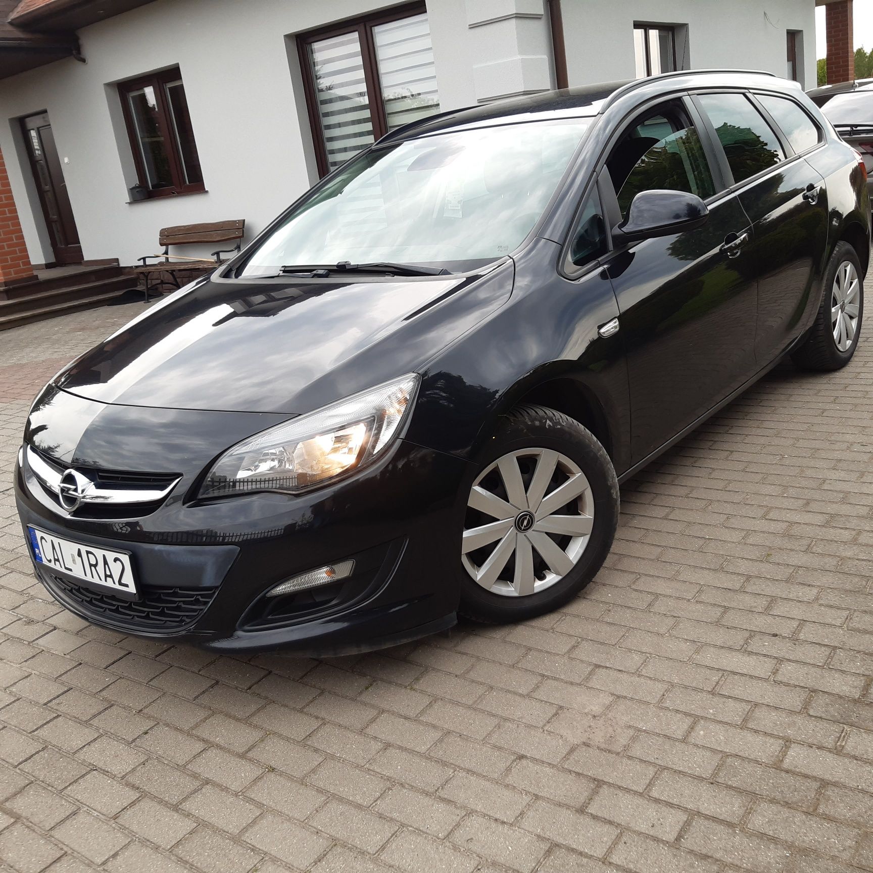 Opel astra j 1.4 turbo 2013r