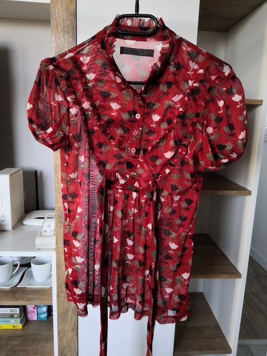 Zara czerwona bluzka krótkie rękawy kołnierzyk elastyczna.