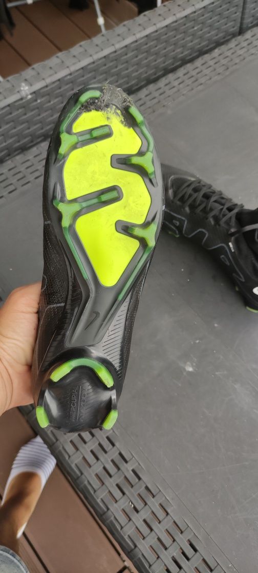 Używane korki pół profesjonalne Nike ZOOM superfly 9 pro FG roz. 42.5