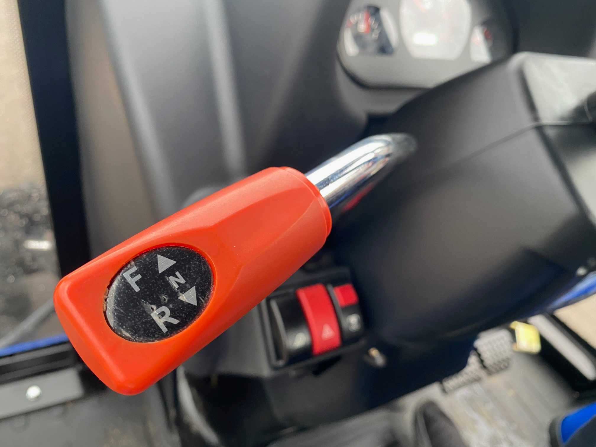 DongFeng DF304G2 – nowoczesny ciągnik z kabiną i rewersem 2024
