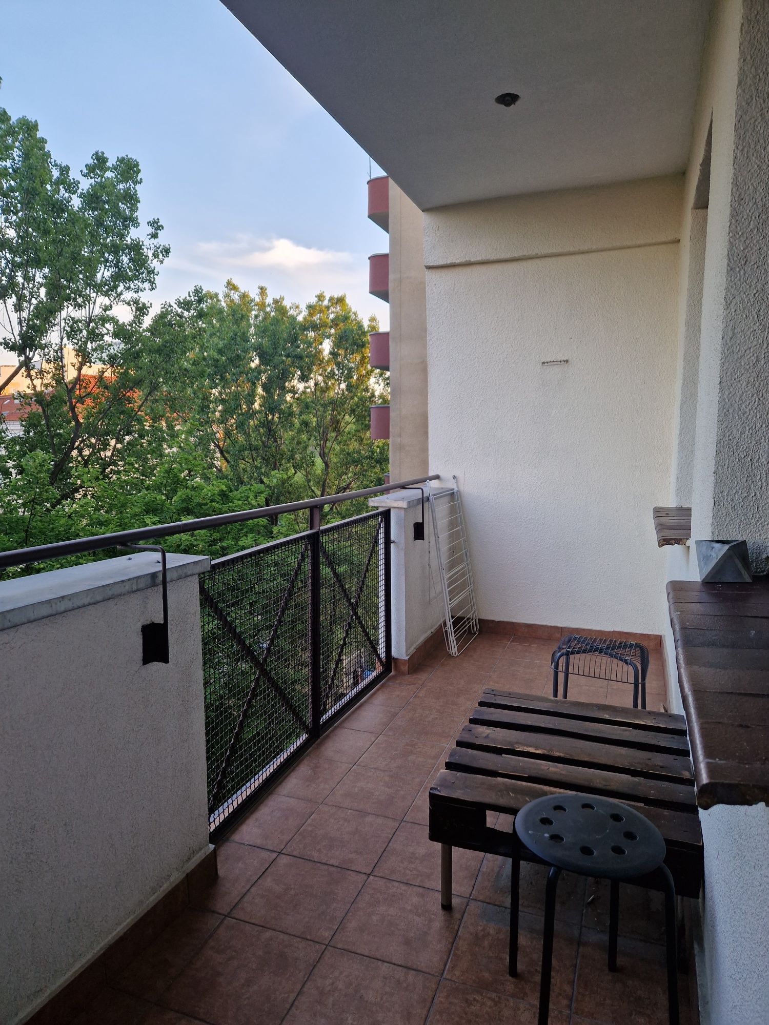 Wynajmę 3 pokojowe mieszkanie | osobna kuchnia | balkon | metro Płocka