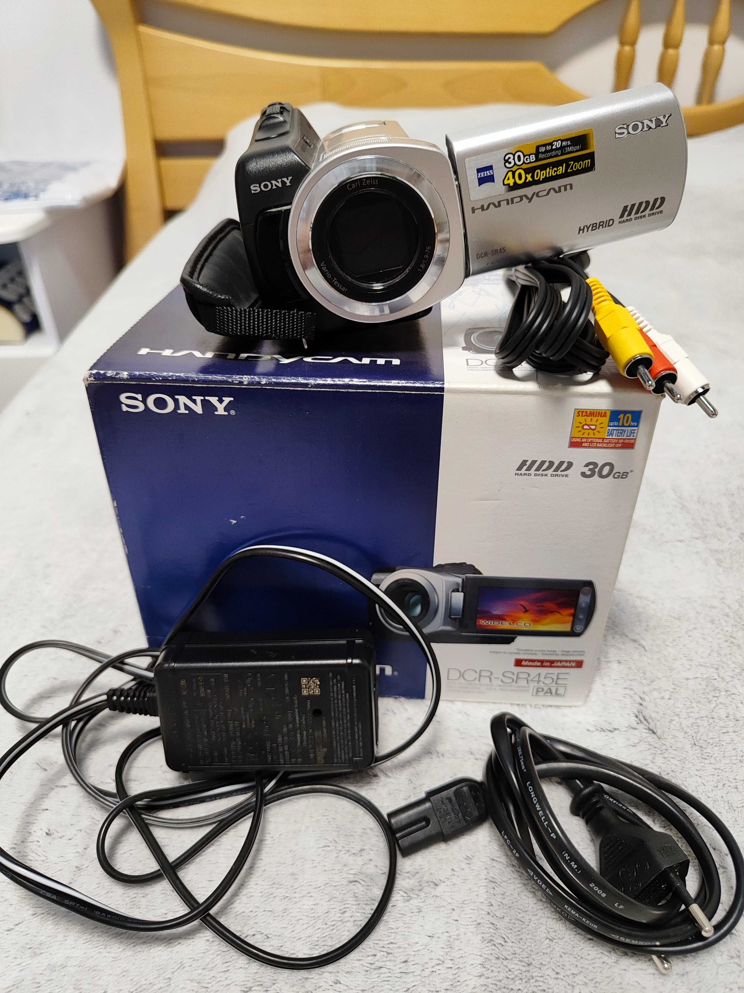 Відеокамера Sony DCR-SR45E