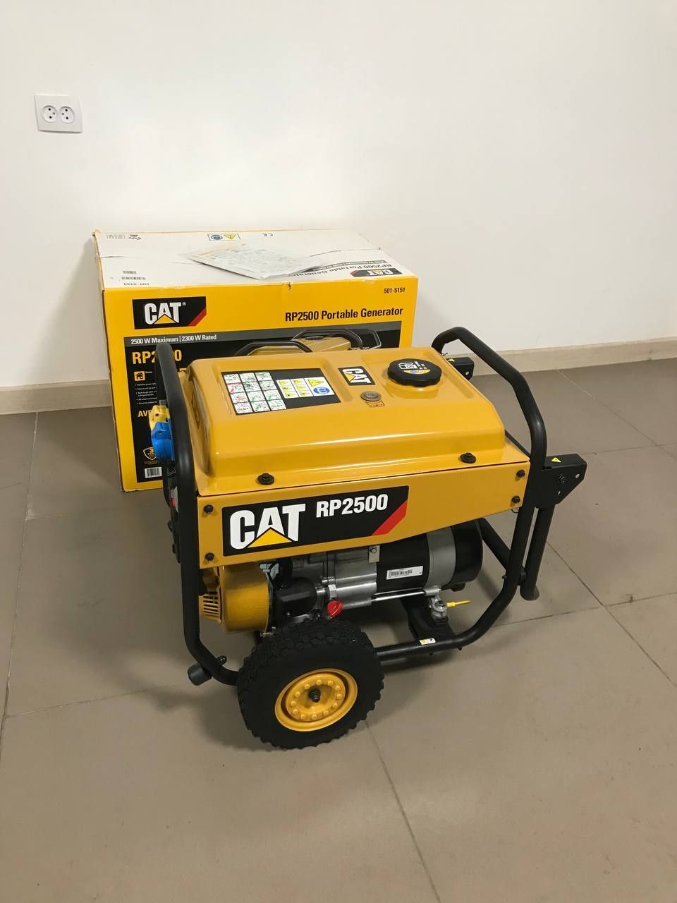 Продам генератор CAT RP 2500. 2,5 кВт