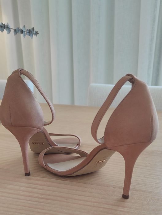 Sandálias camurça Arezzo Camel Tam41