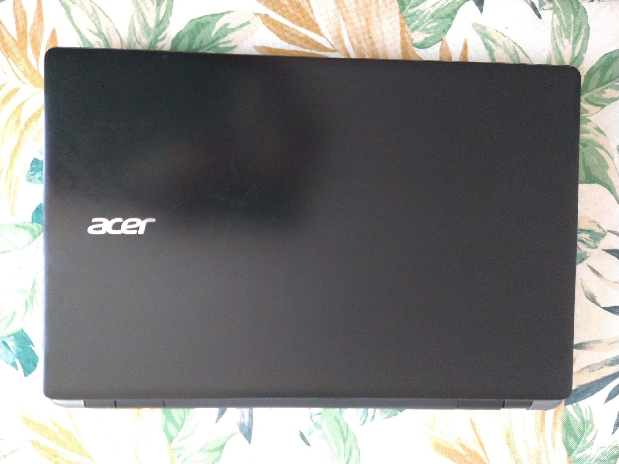 Laptop Acer Aspira E5-571 plus ładowarka