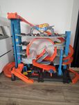 Hot Wheels City Mega Garaż