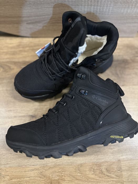 Ботинки термо зима  Columbia p.41 нові