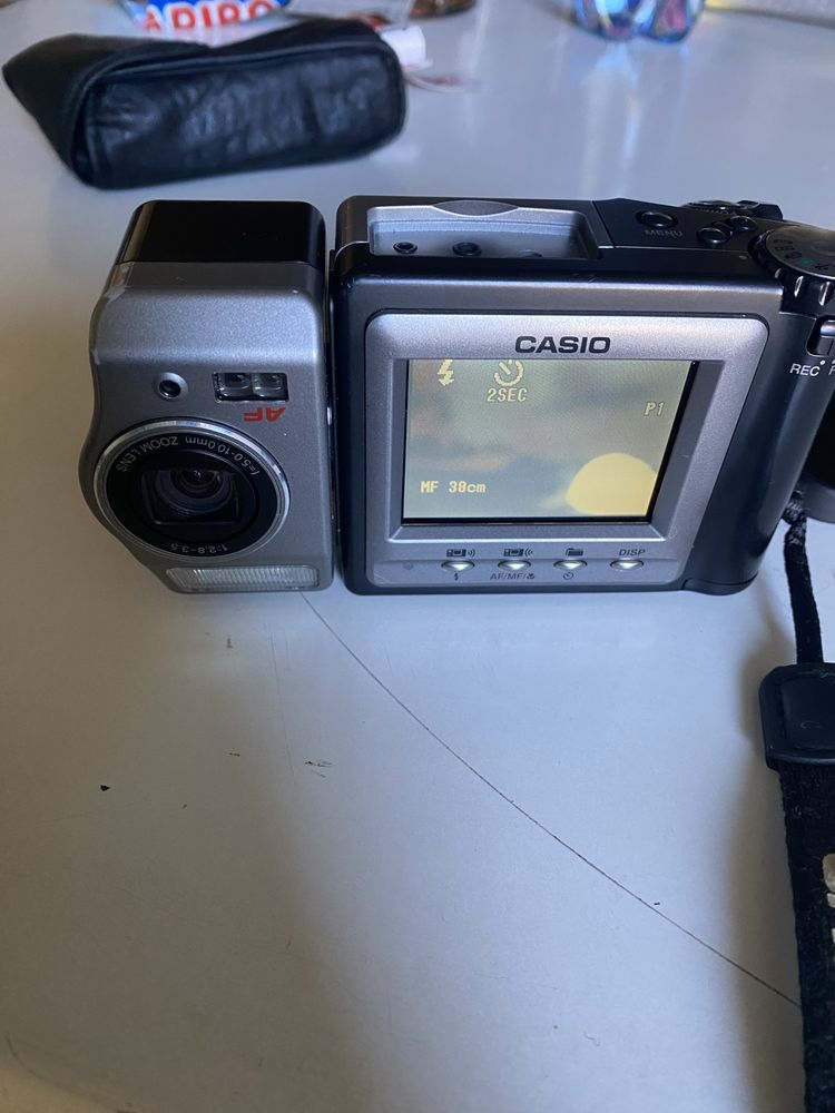 Aparat casio LCD digital camera qv-7000sx z futerałem