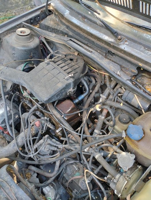 Джетта 2  1988 рік газ-бензин