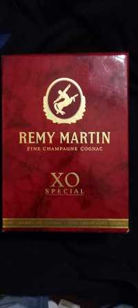 Conhaque REMY MARTIN XO special