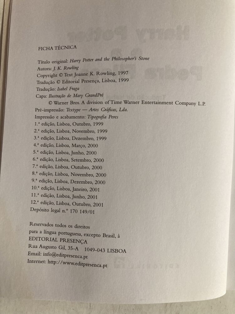 Livro Harry Potter E A Pedra Filosofal