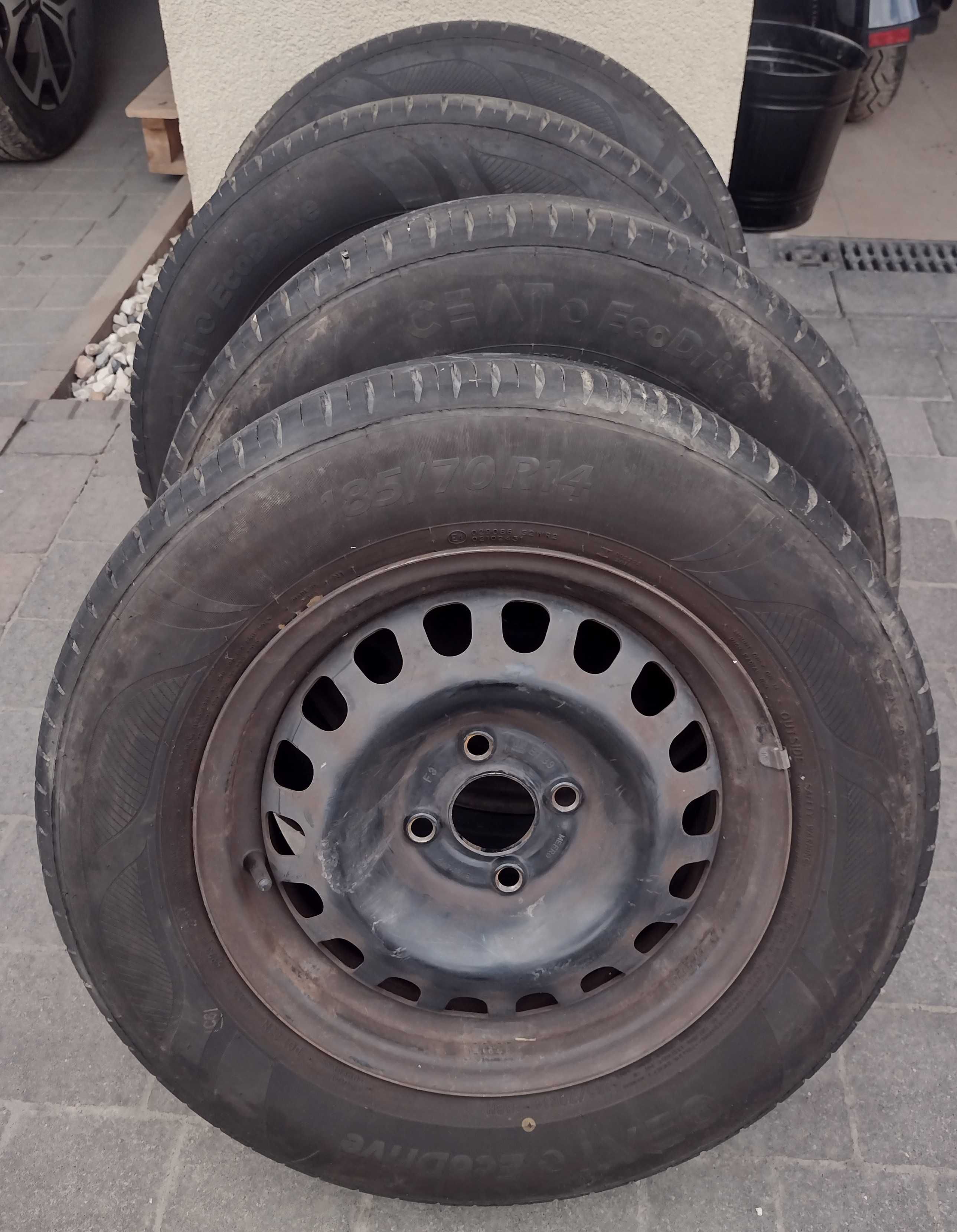 Opony na stalowych felgach do Opla Corsy D 185/70R14