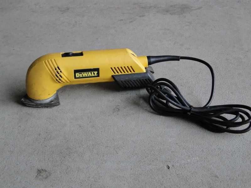 Szlifierka oscylacyjna DEWALT D 26430 multi wielofunkcyjna Germany