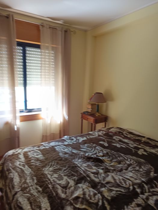 Sommier tamanho XL (king size) com colchão e arrumação