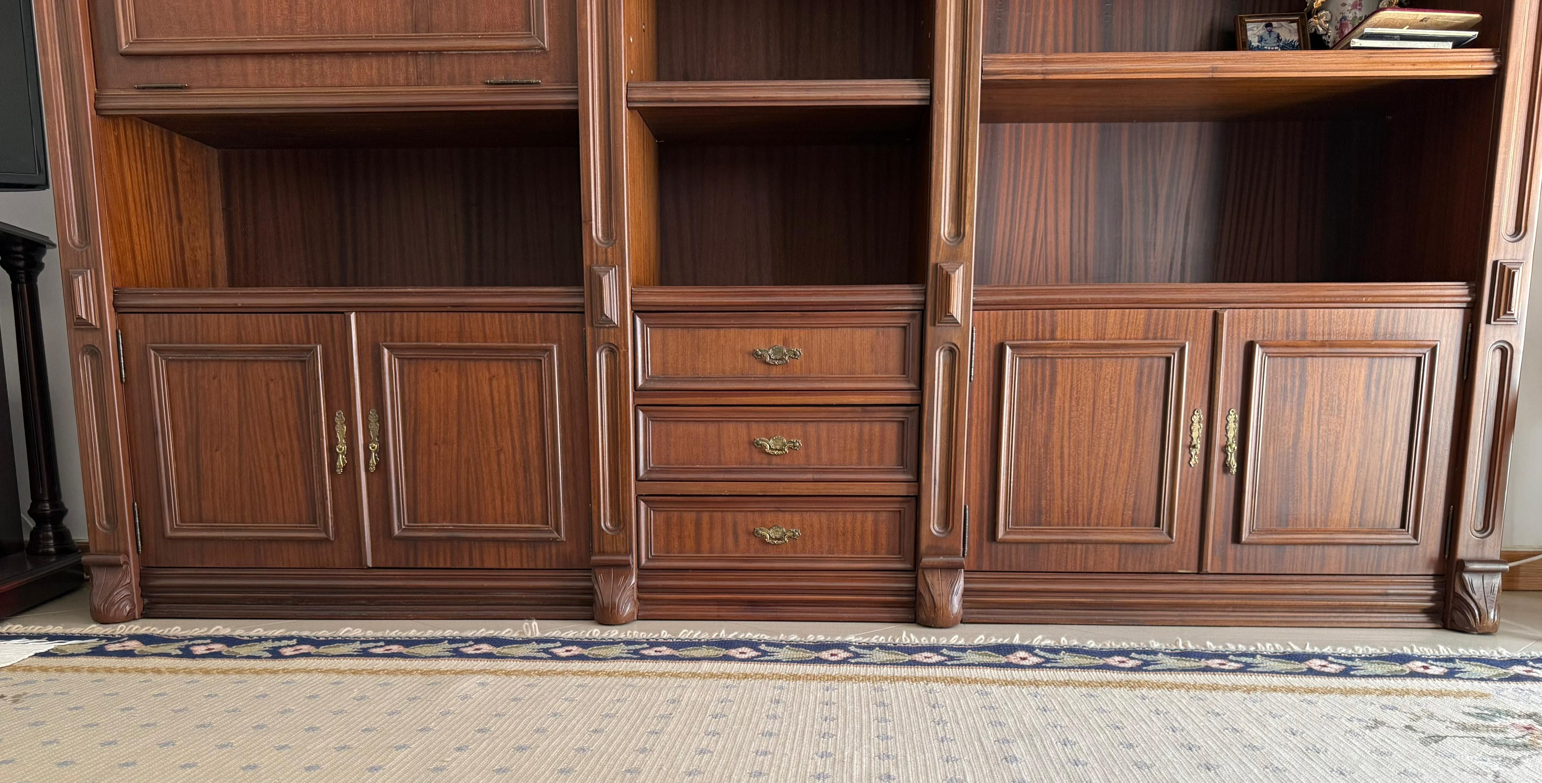 Móvel Sala em madeira maciça